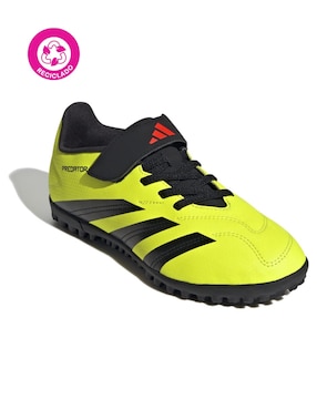 Tenis Adidas de niño para fútbol