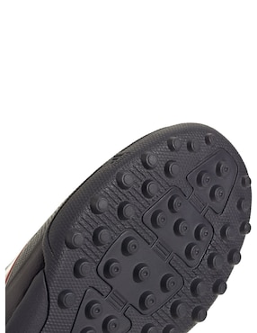 Tenis Adidas de niño para fútbol