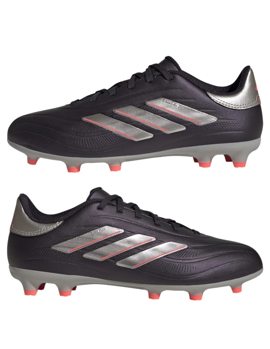 Tenis de niño para fútbol 9