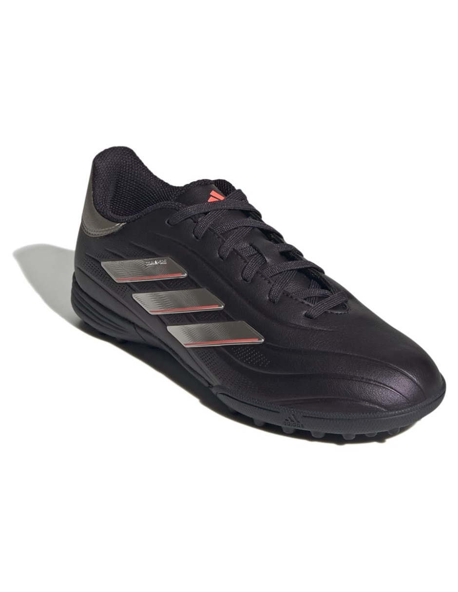 Tenis de niño para fútbol 5