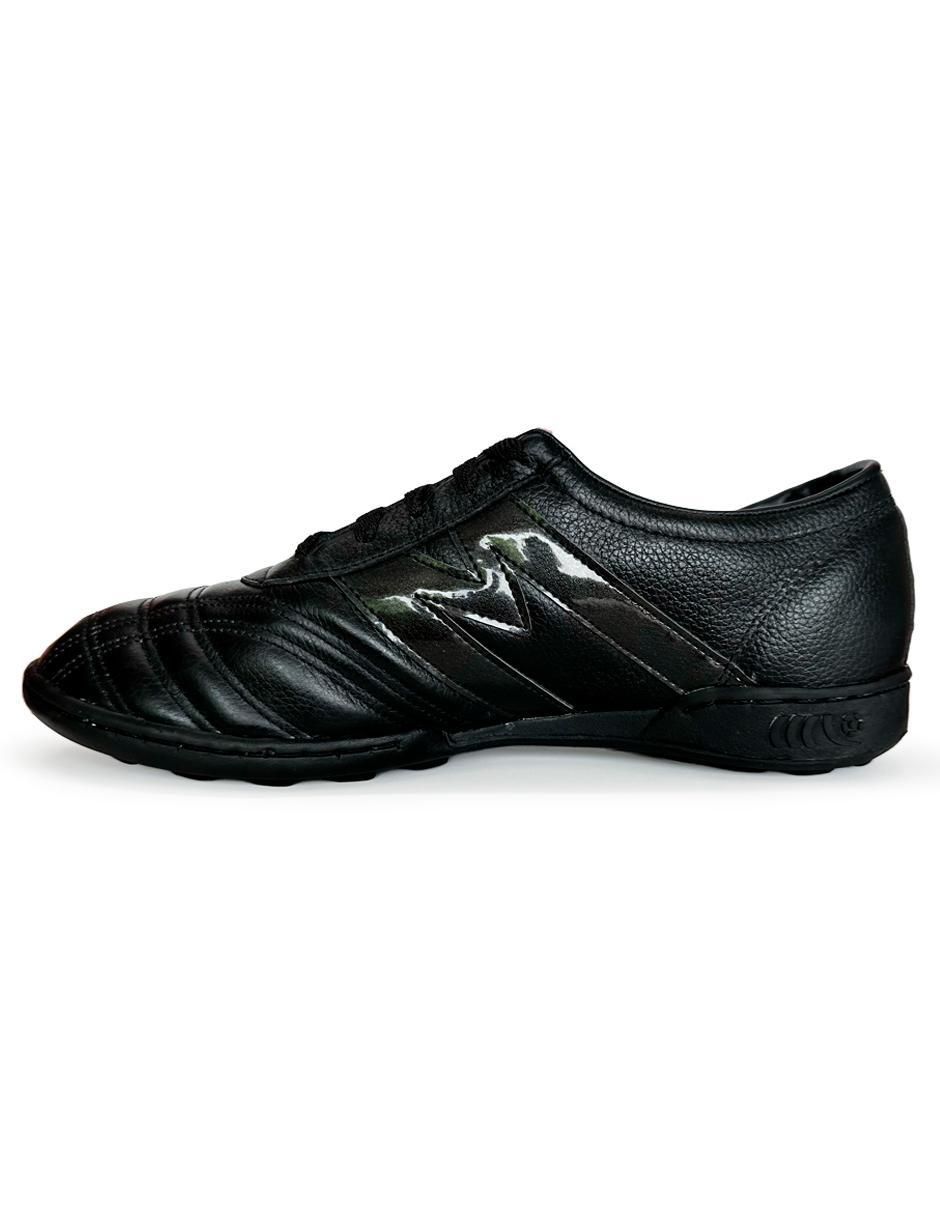 Tenis para fútbol de niño 2
