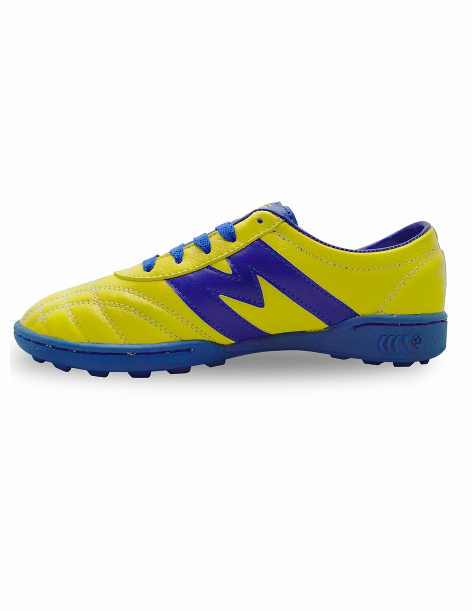 Tenis para fútbol de niño 3