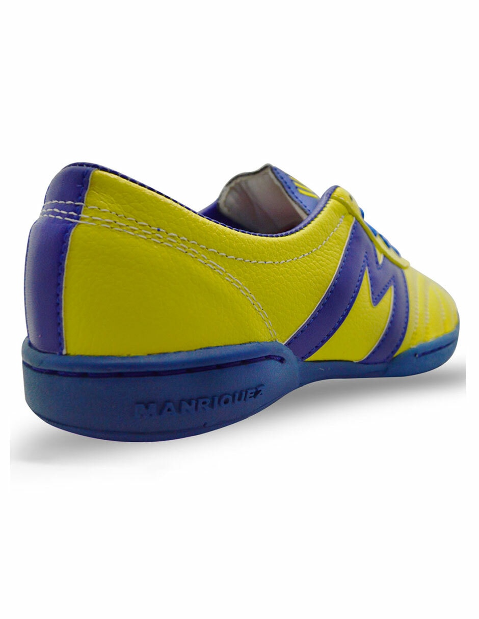 Tenis para fútbol de niño 4