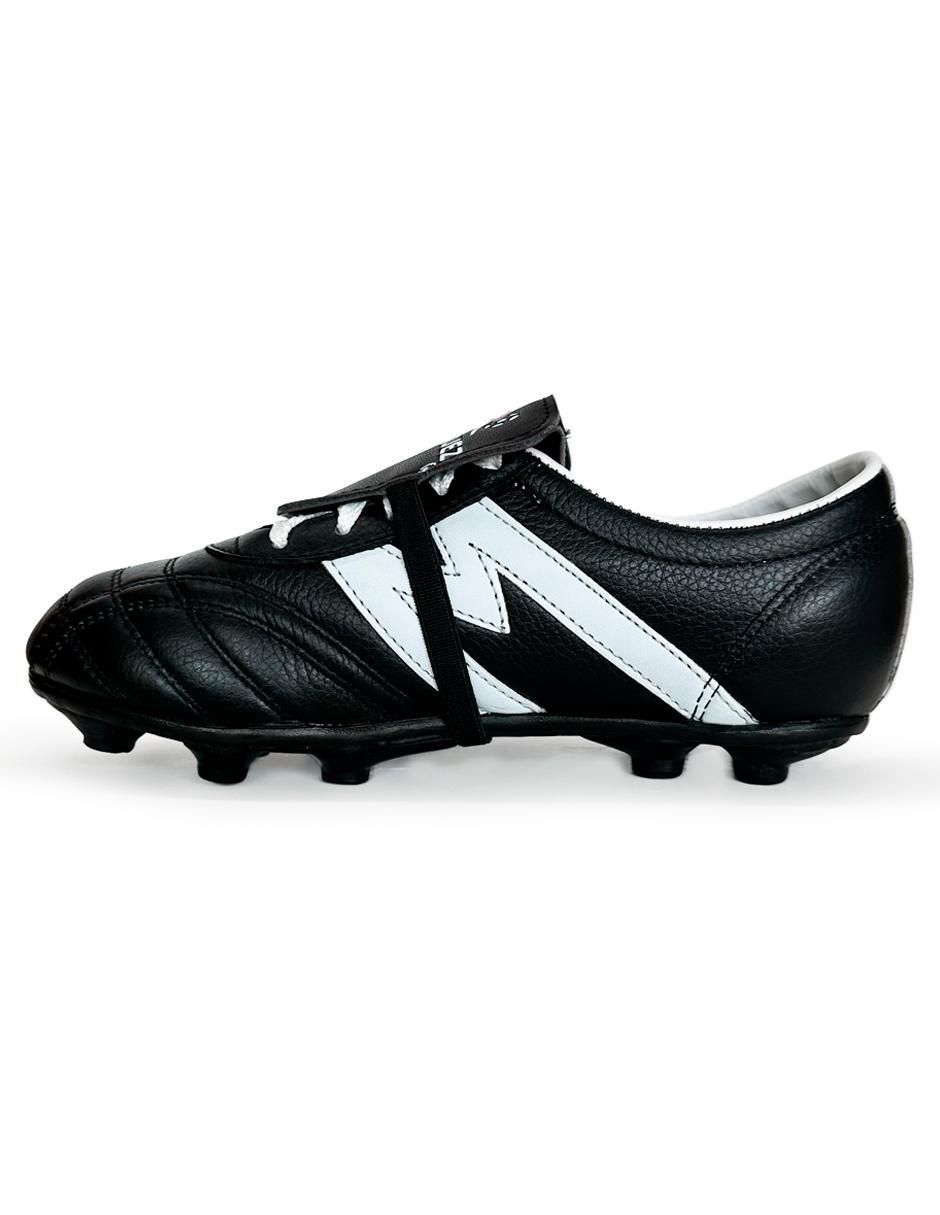 Tenis para fútbol de niño 2