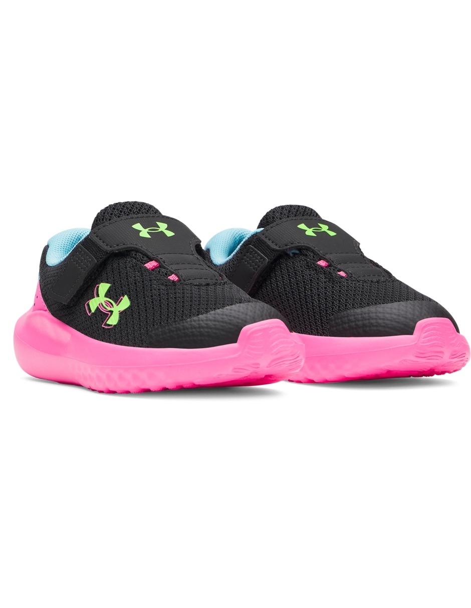Tenis UA Surge 4 AC para correr de niña 8