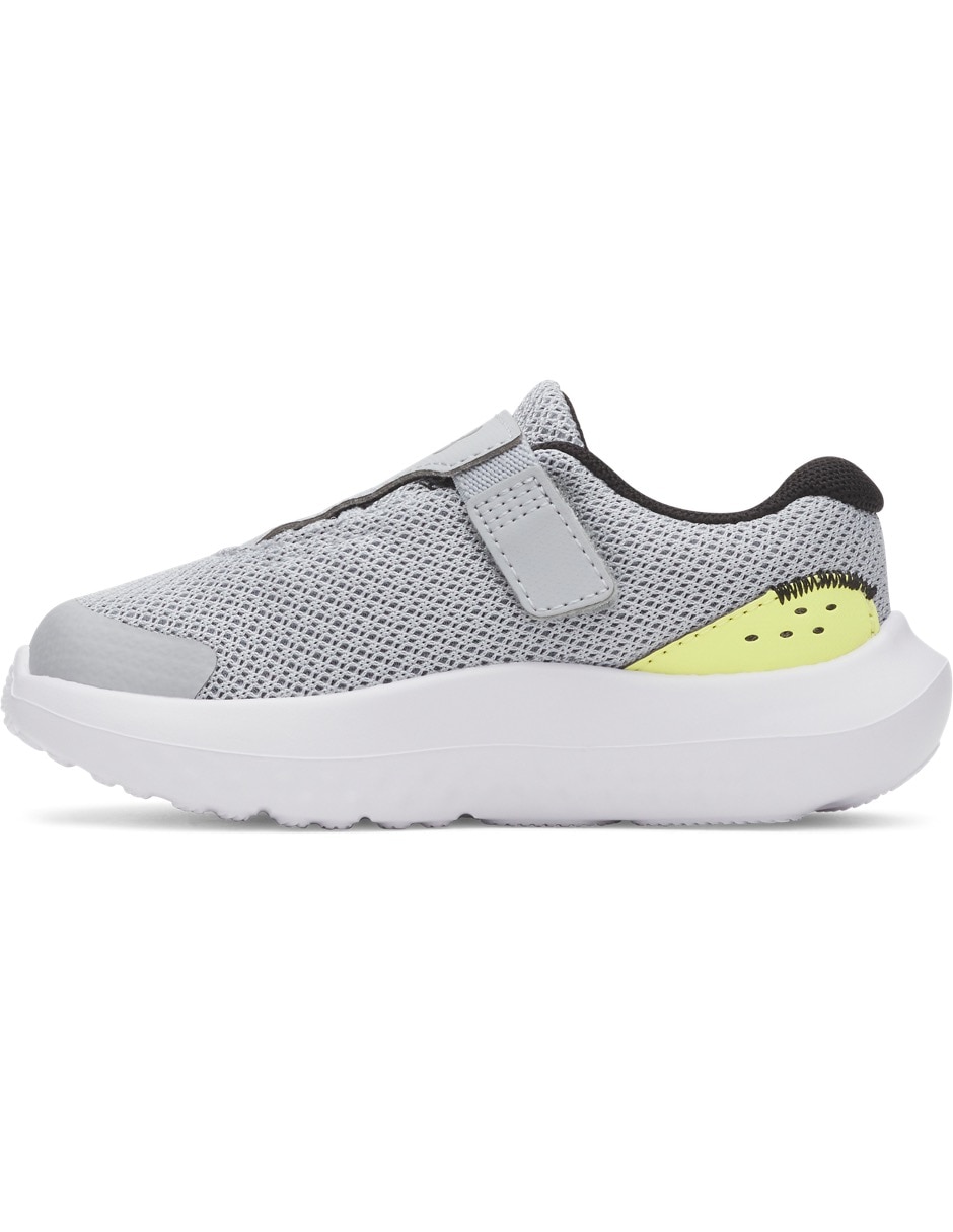 Tenis UA Surge 4 AC para correr de niño
