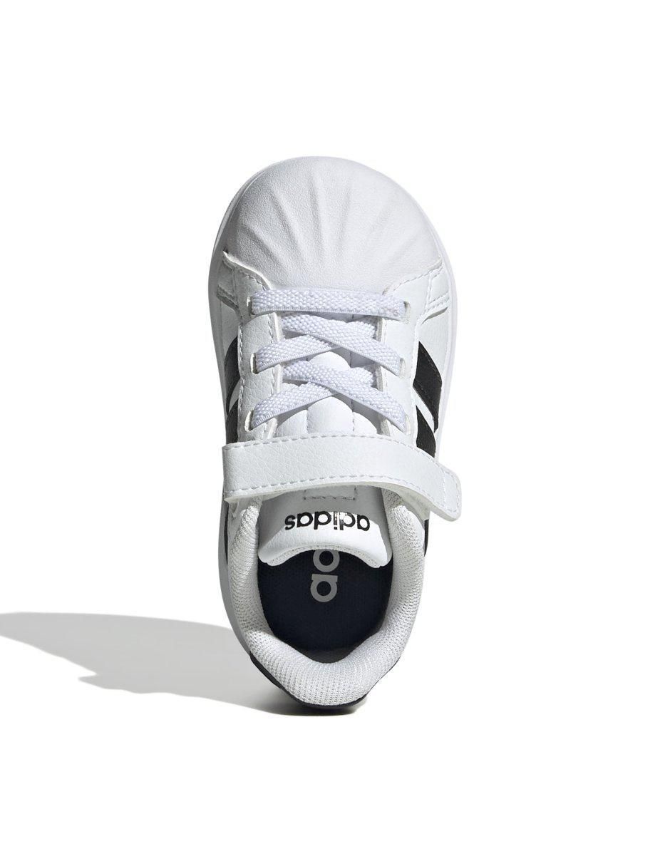 Tenis Shell Toe de niño 4