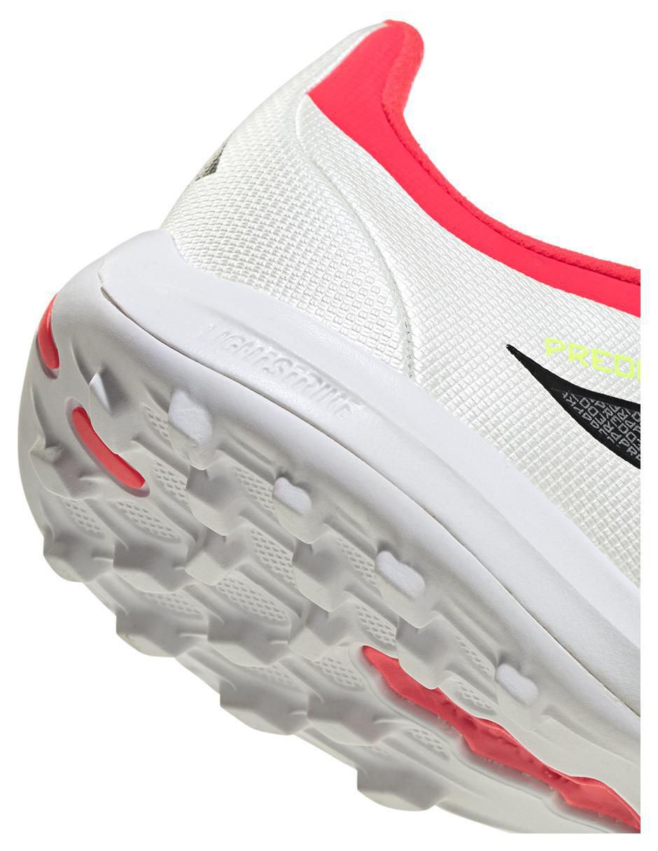 Tenis infantil para fútbol 7