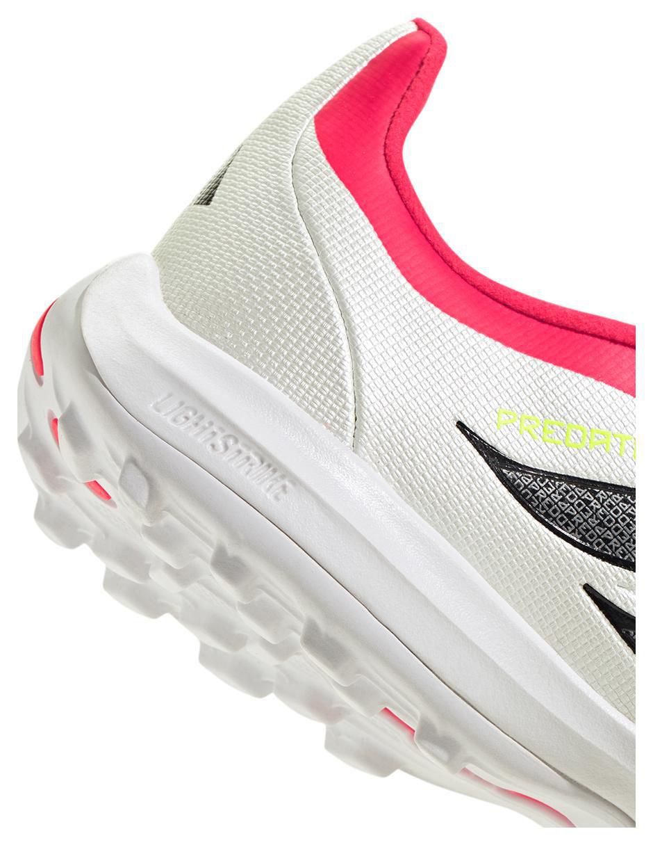 Tenis infantil para fútbol 7